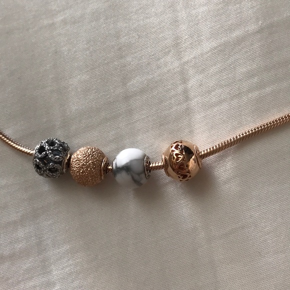 Pandora bracelet - Picture 2 of 5